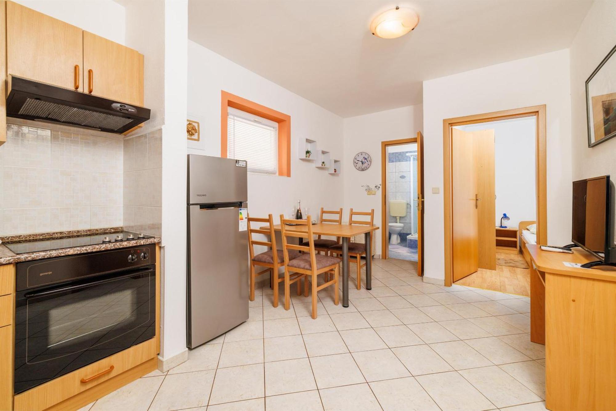 Apartment Julija Povile Esterno foto